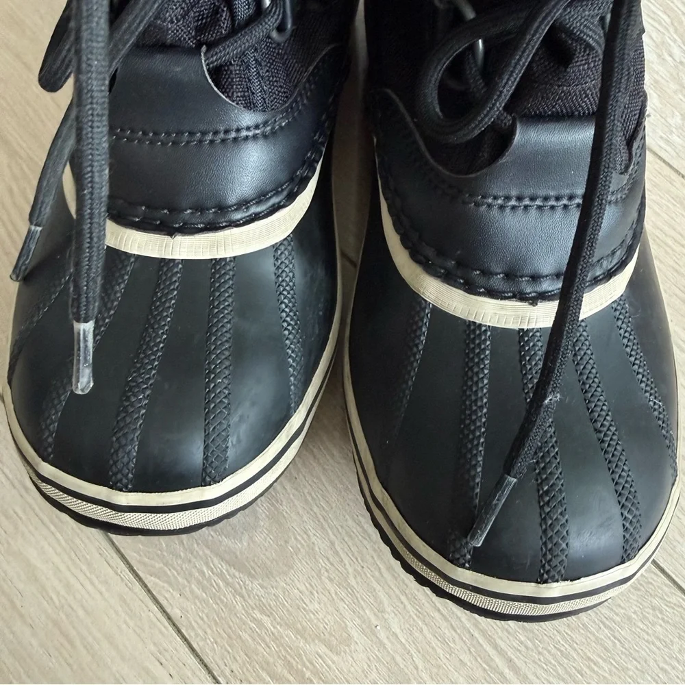 Sorel Waterproof Black and Cream Winter Boots Women’s Size 7 - Picture 7 of 11